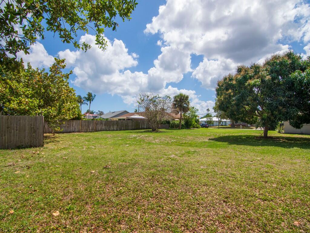 1511 Southeast Portillo Road Port St. Lucie, FL 34952 - Photo 18 of 45 Image13