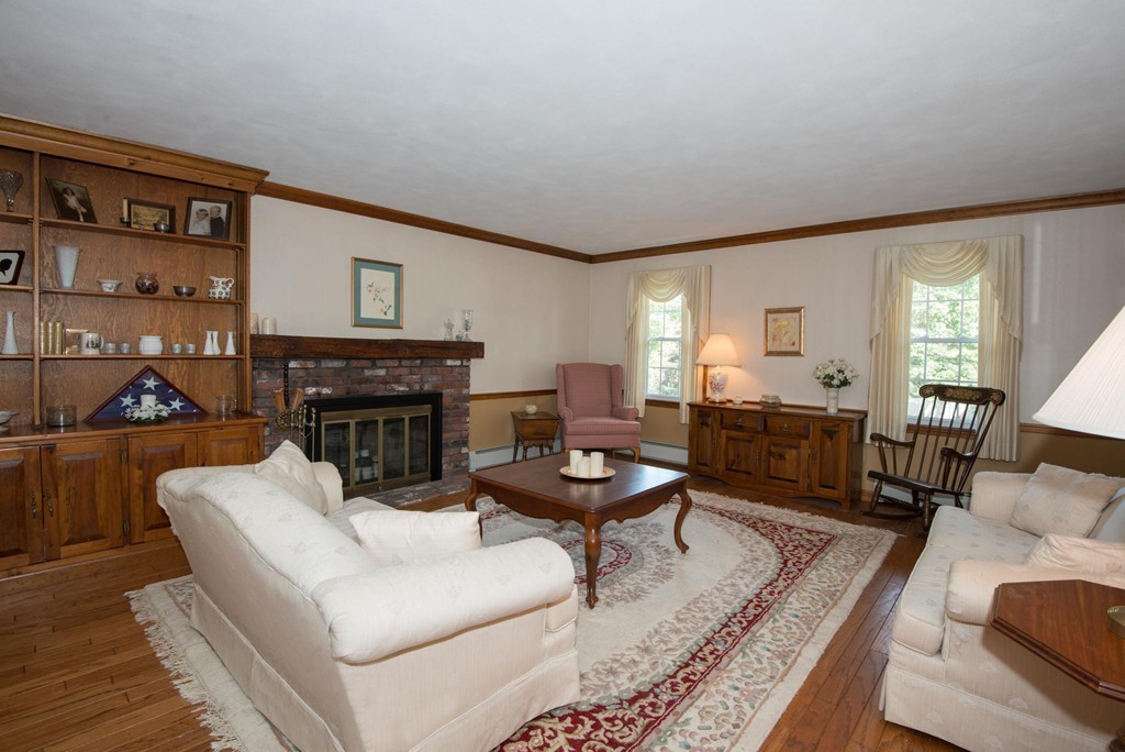 15 Bayberry Road Danvers, MA 01923 - Photo 6 of 28 Gallery Image 6
