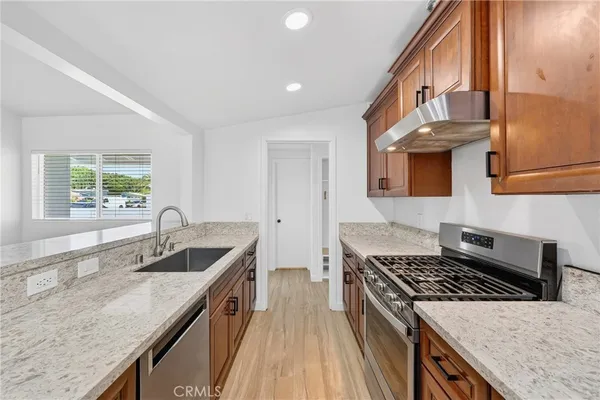 $925,000 | 3210 East Janice Street, Long Beach, CA 90805