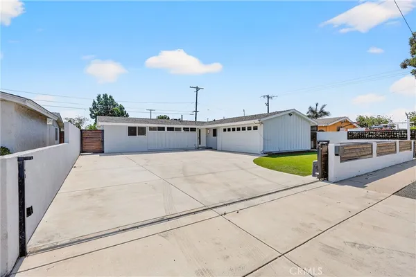 $925,000 | 3210 East Janice Street, Long Beach, CA 90805