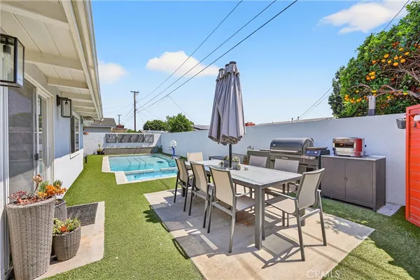$925,000 | 3210 East Janice Street, Long Beach, CA 90805