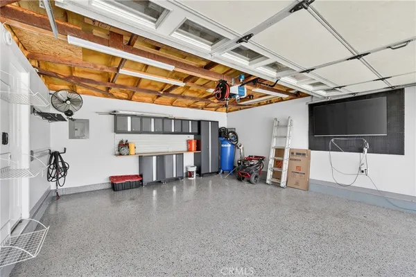 $925,000 | 3210 East Janice Street, Long Beach, CA 90805