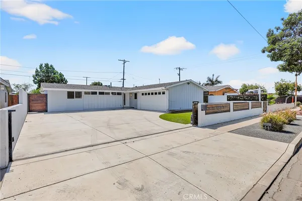 $925,000 | 3210 East Janice Street, Long Beach, CA 90805