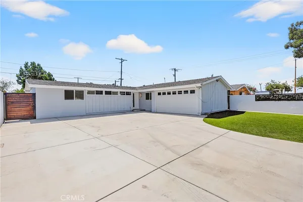 $925,000 | 3210 East Janice Street, Long Beach, CA 90805