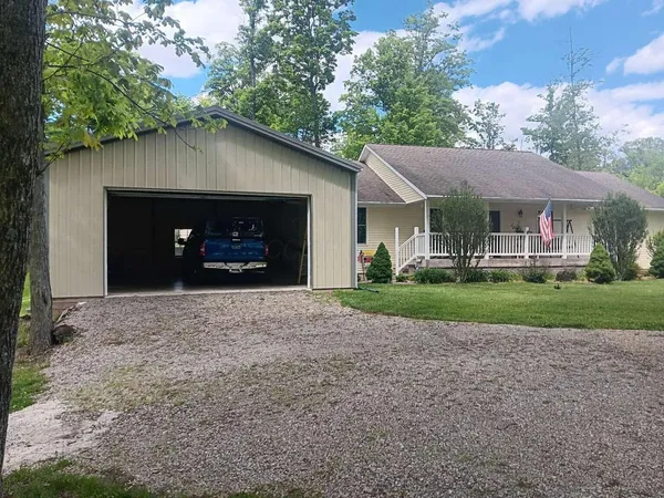 $420,411 | 9930 Old Tarlton Pike, Stoutsville, OH 43154
