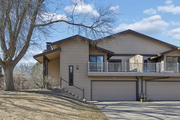 $299,000 | 14618 Hampshire Place, Burnsville, MN 55306