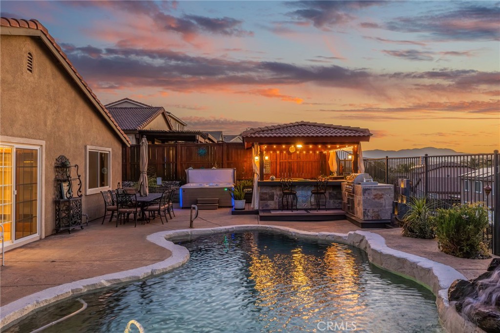 29341 Wildcat Canyon Road Menifee, CA 92587 - Photo 22 of 36 Entertainers Backyard