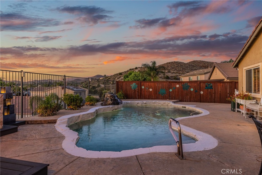 29341 Wildcat Canyon Road Menifee, CA 92587 - Photo 24 of 36 Bring the floaties..