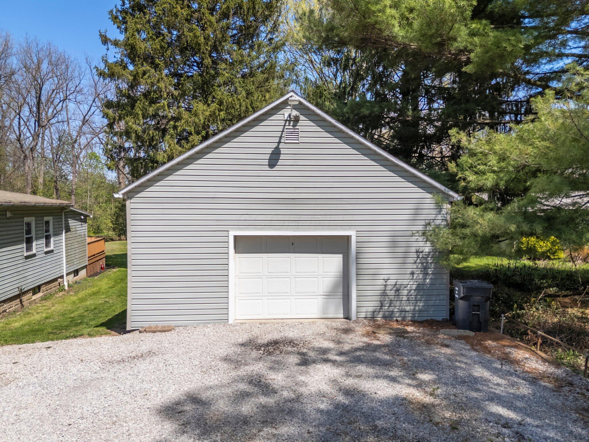 9177 Green Valley Road Mount Vernon, OH 43050 - Photo 2 of 51 DJI_20250424110403_0922_D