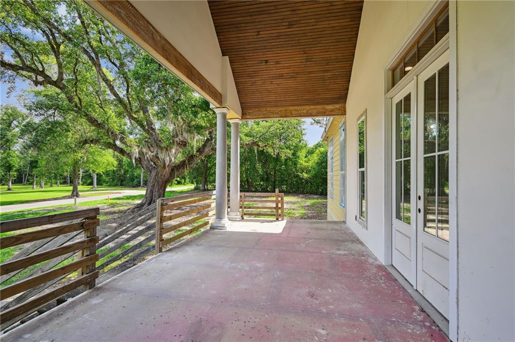 23160 Lowe Davis Road Covington, LA 70435 - Photo 4 of 49