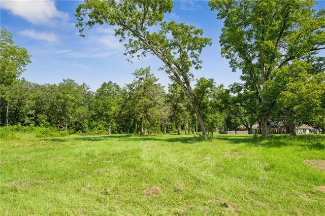 $690,000 | 23160 Lowe Davis Road, Covington, LA 70435