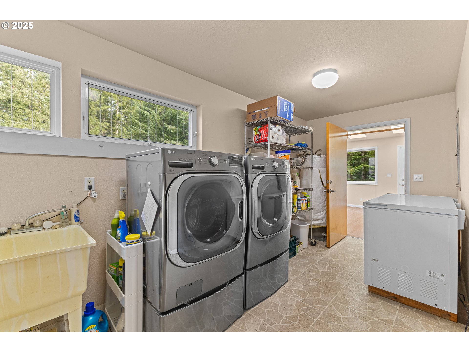 93521 Pleasant Valley Lane Myrtle Point, OR 97458 - Photo 37 of 46