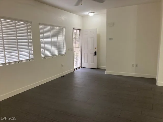 $1,595 | 2001 Quartz Cliff Street, Unit 103, Las Vegas, NV 89117