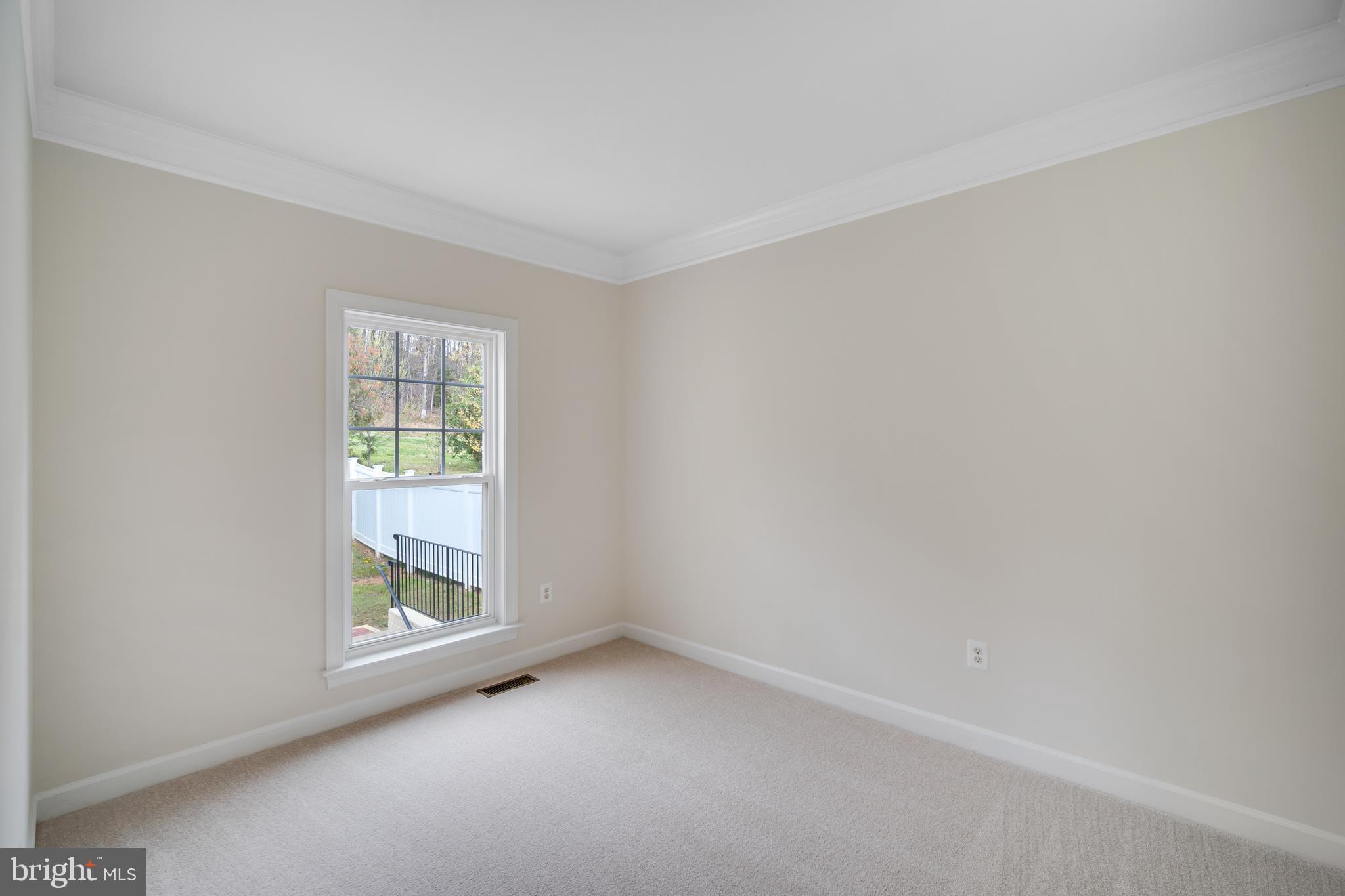 4274 Meyers Road Triangle, VA 22172 - Photo 22 of 48