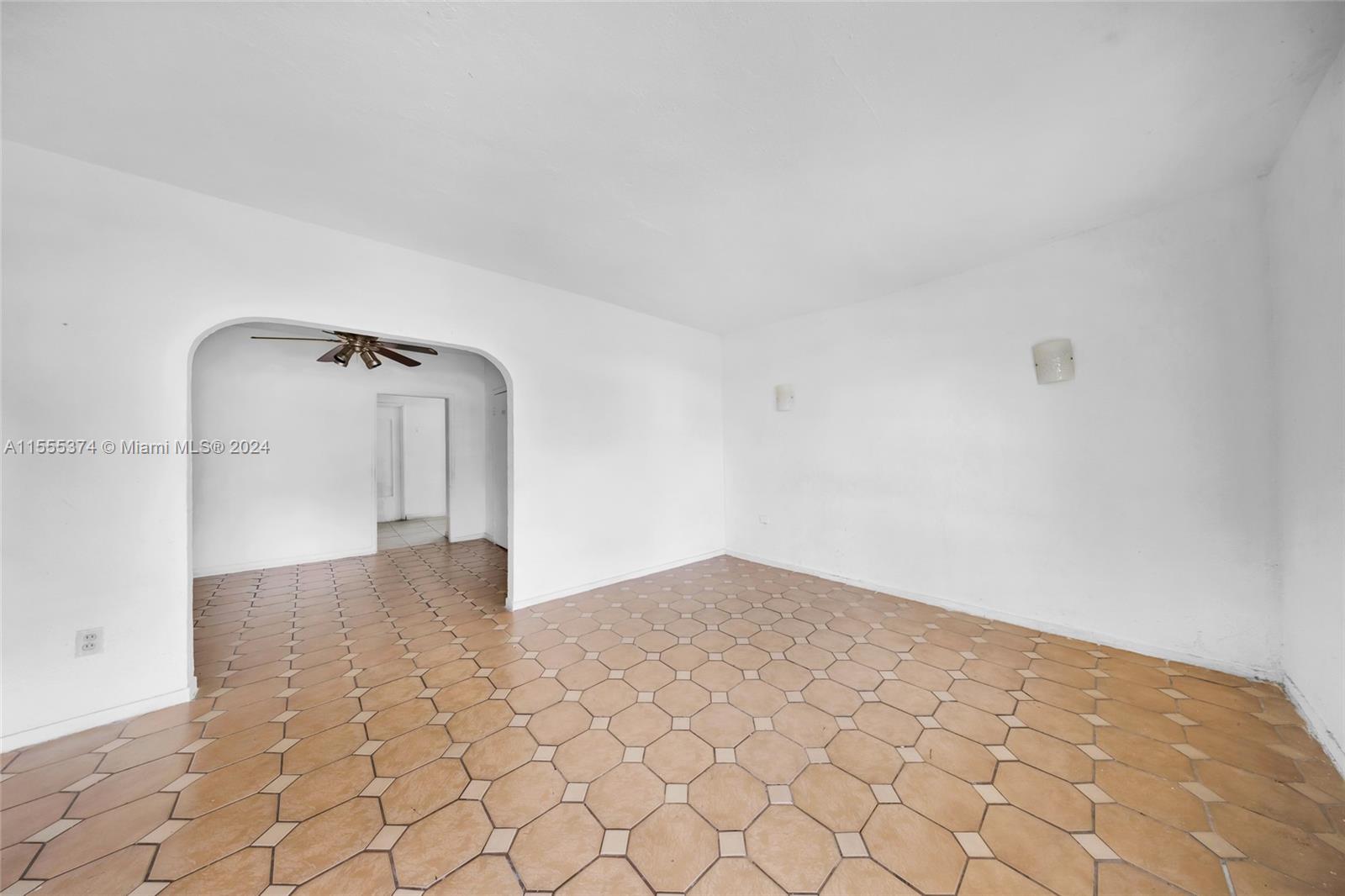 2728 Northwest 3rd Street Miami, FL 33125 - Photo 19 of 33 a view of an empty room