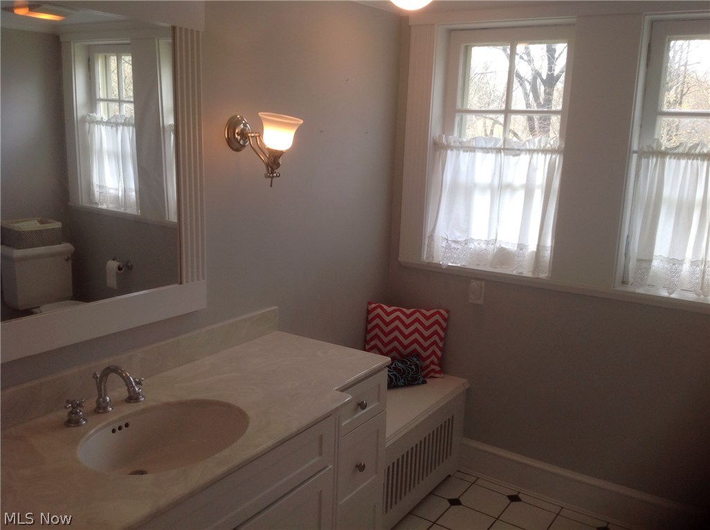 2901 Drummond Road Cleveland, OH 44120 - Photo 18 of 25