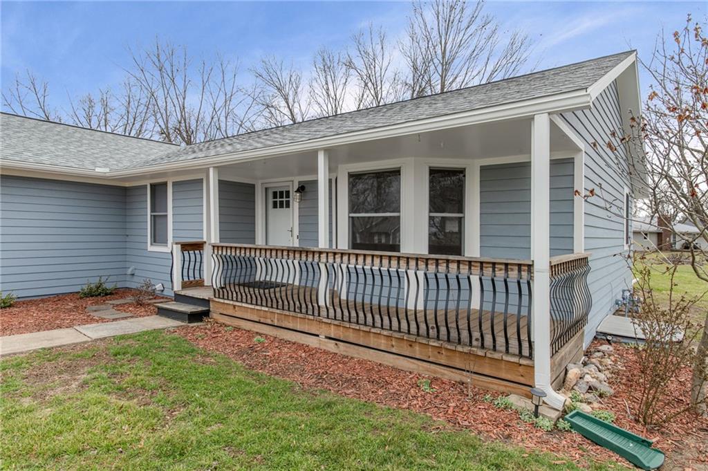 605 East Maple Street Archie, MO 64725 - Photo 3 of 39