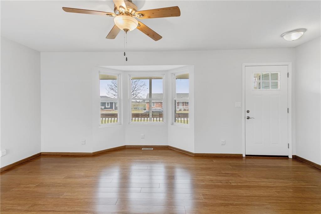 605 East Maple Street Archie, MO 64725 - Photo 7 of 39