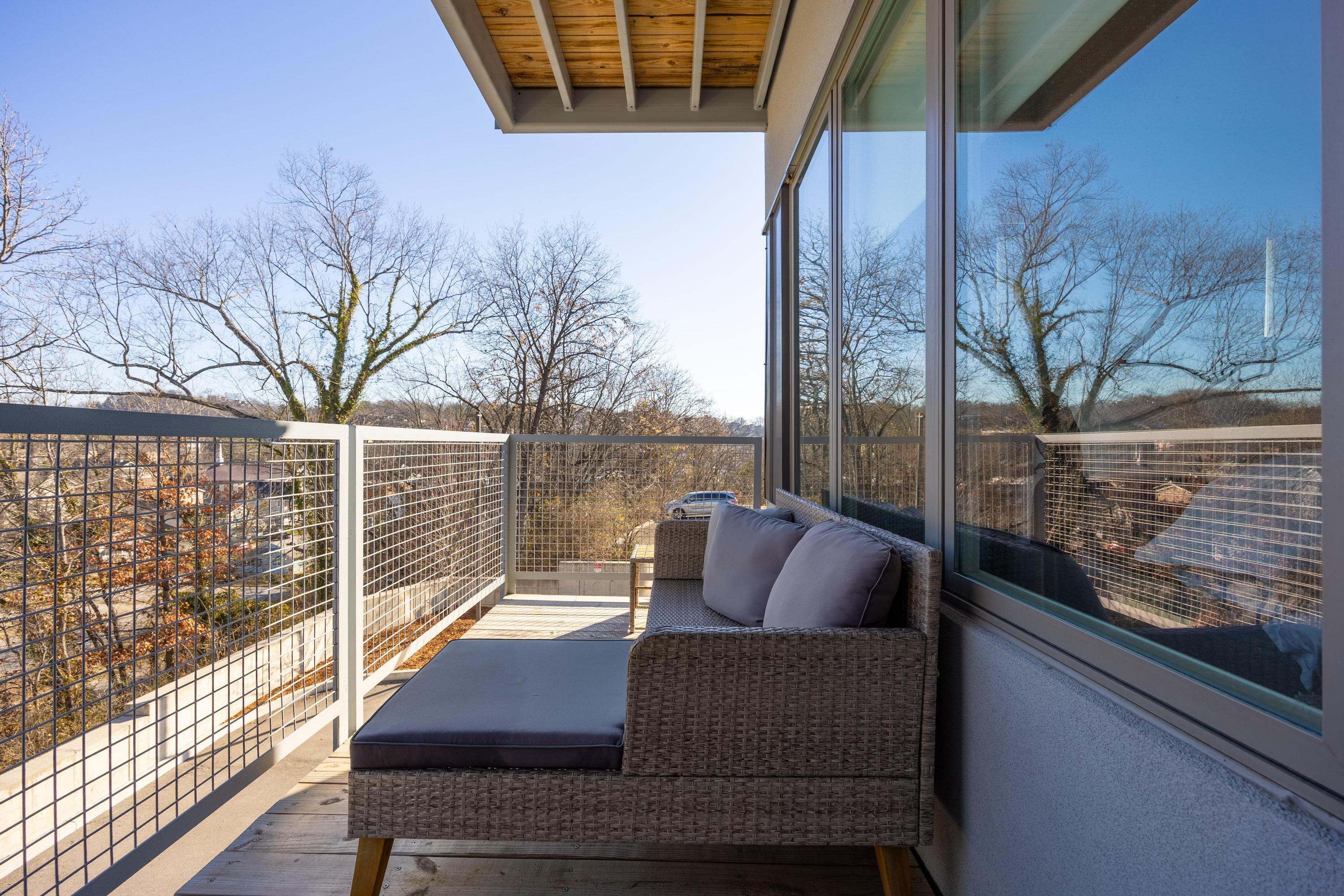 411 Fairpoint Street, Unit 208 Chattanooga, TN 37405 - Photo 17 of 28 2024_02_February_411_Fairpoint_St_Unit_2