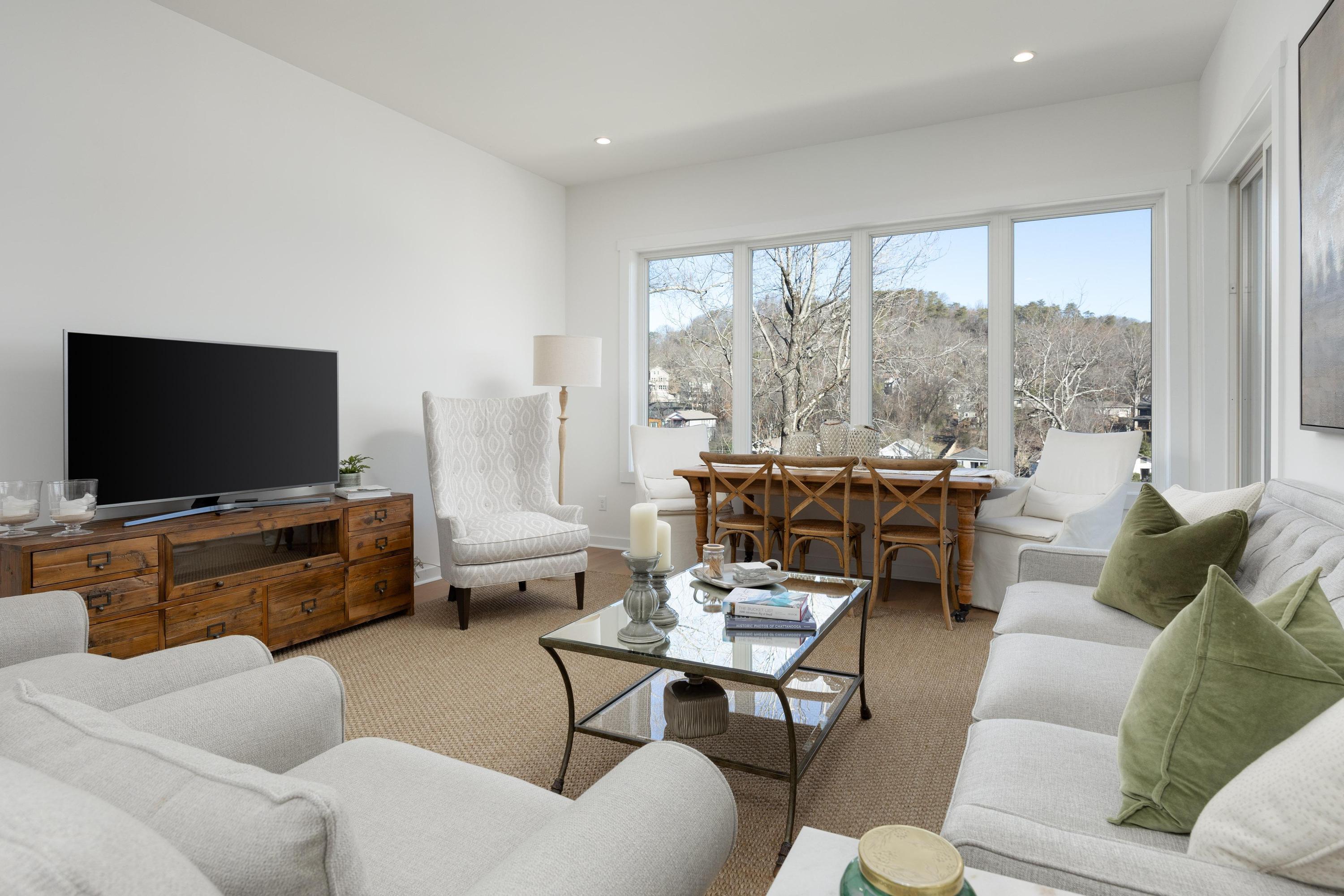 411 Fairpoint Street, Unit 208 Chattanooga, TN 37405 - Photo 6 of 28 2024_02_February_411_Fairpoint_St_Unit_2