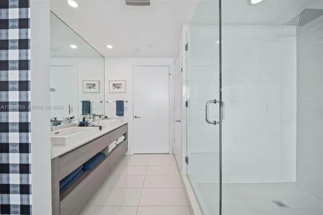 $4,600 | 460 Northeast 28th Street, Unit 3904, Miami, FL 33137