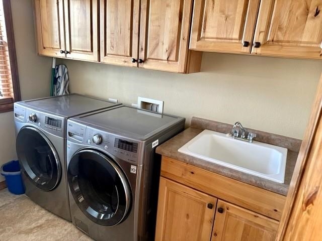 800 Esprit Lane Fruita, CO 81521 - Photo 26 of 38 a utility room with dryer and washer