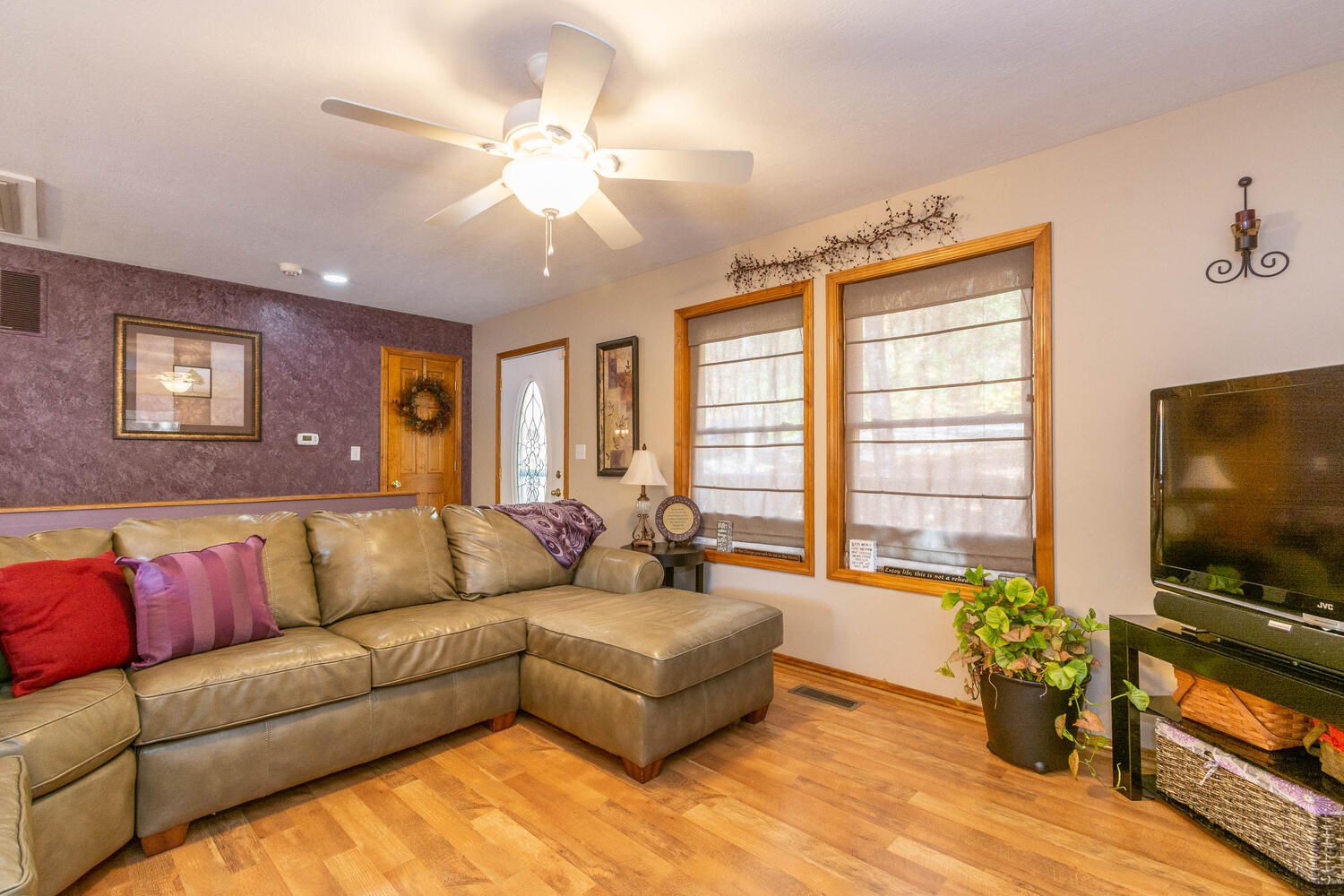 10654 East Dobson Road Bloomfield, IN 47424 - Photo 4 of 35