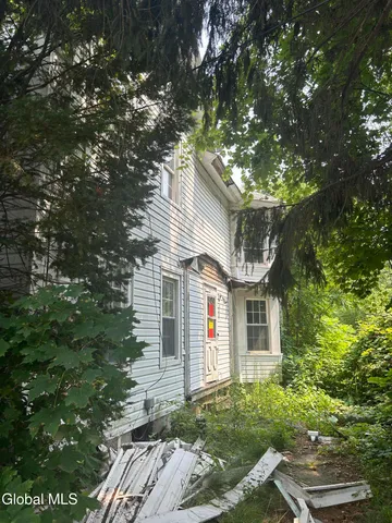 $129,900 | 180 South Main Street, Mechanicville, NY 12118