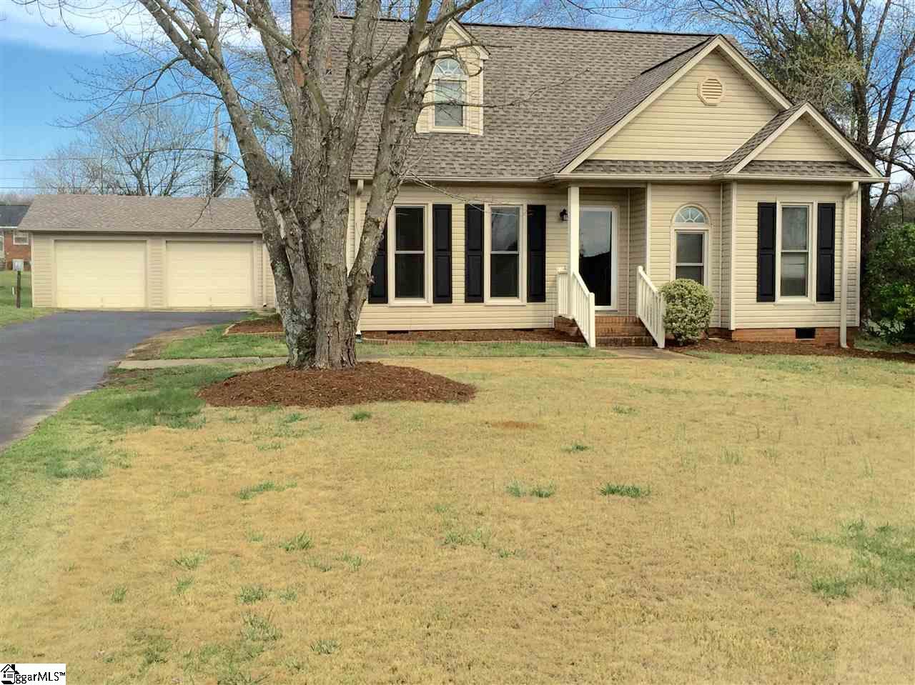 109 State Rd S-42-9281 Moore, SC 29369 - Photo 1 of 28 Gallery Image 1