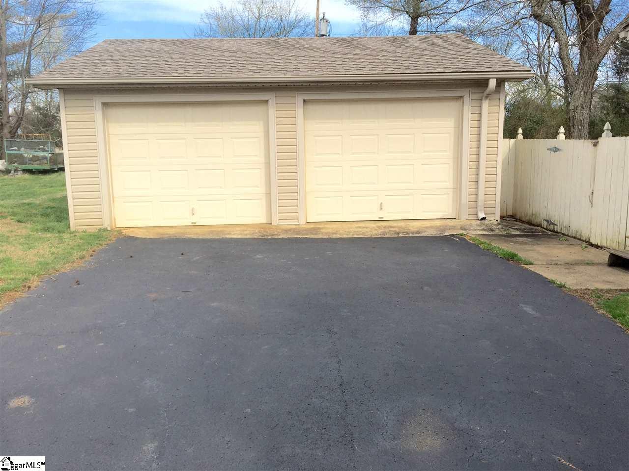 109 State Rd S-42-9281 Moore, SC 29369 - Photo 2 of 28 Gallery Image 2