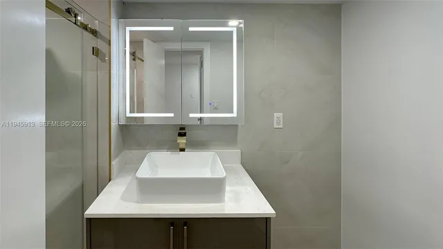 $2,750 | 2750 Northeast 183rd Street, Unit 1109, Aventura, FL 33160