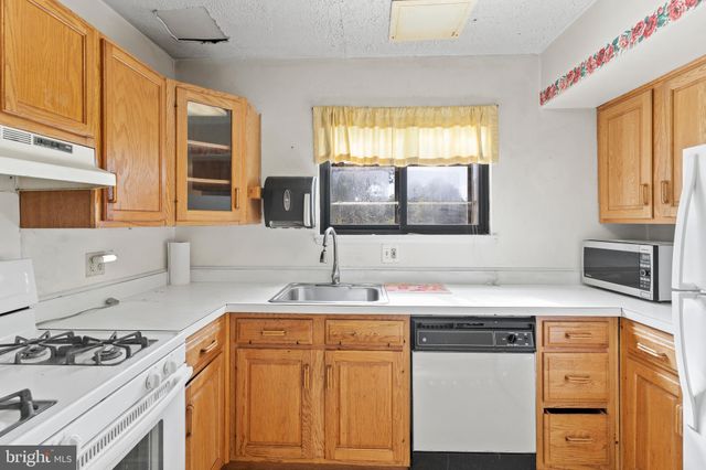 $408,000 | 18044 Cactus Court, Gaithersburg, MD 20877