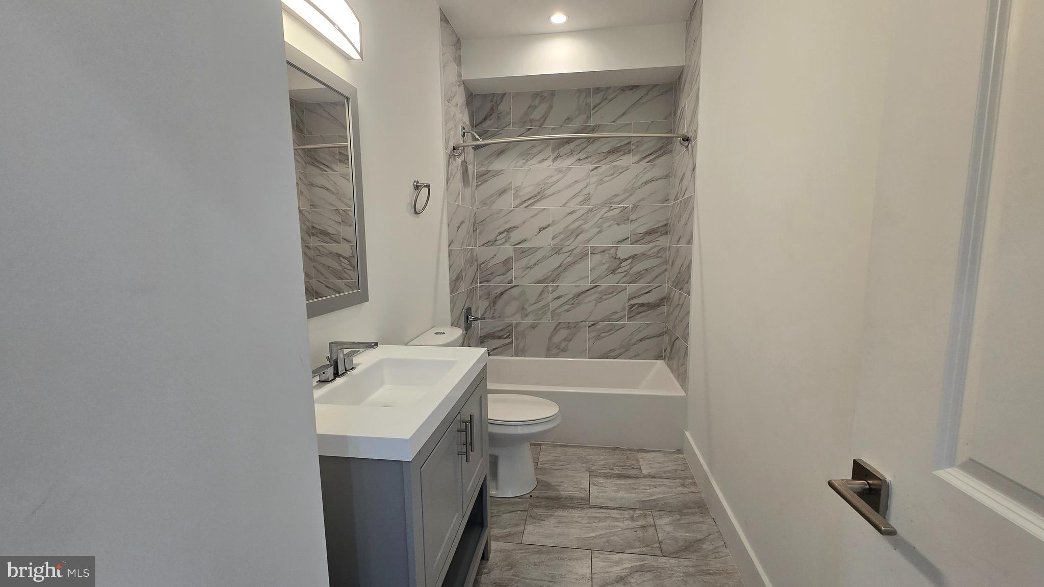 818 Bladensburg Road Northeast, Unit 404 Washington, DC 20002 - Photo 8 of 13