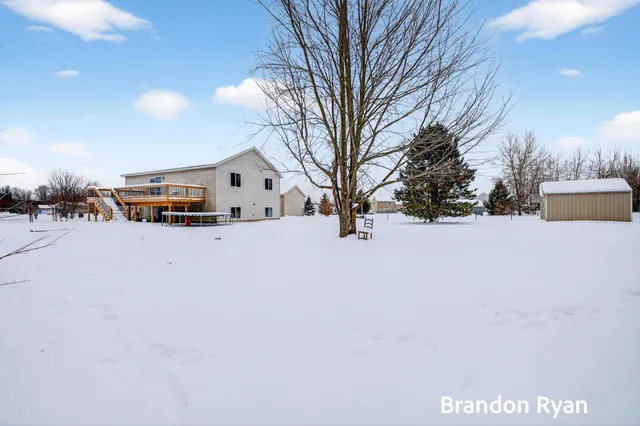 $330,000 | 2050 Stag Court Northeast, Cedar Springs, MI 49319