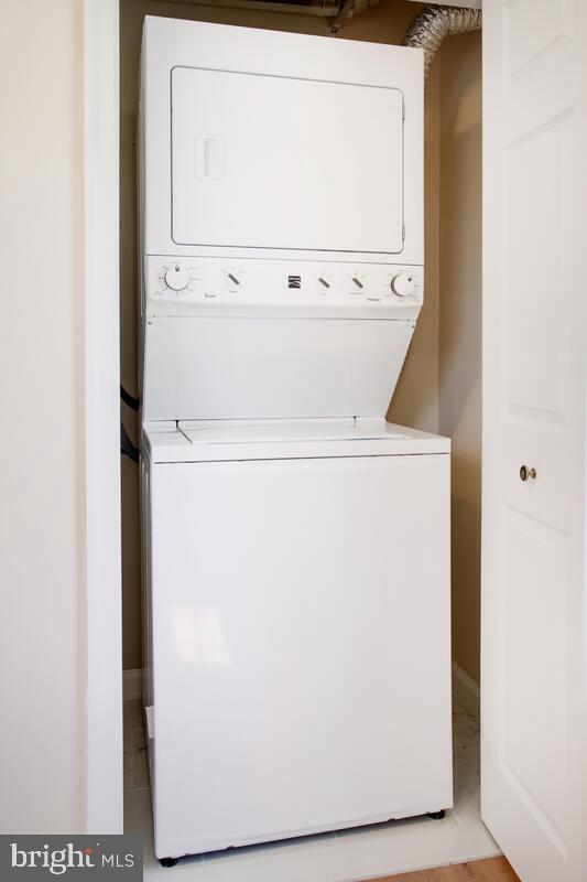 830 Joppa Farm Road Joppa, MD 21085 - Photo 26 of 41 a utility room with dryer and washer