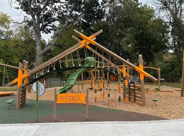 $265,000 | 2407 Laurie Court West, St. Paul, MN 55113