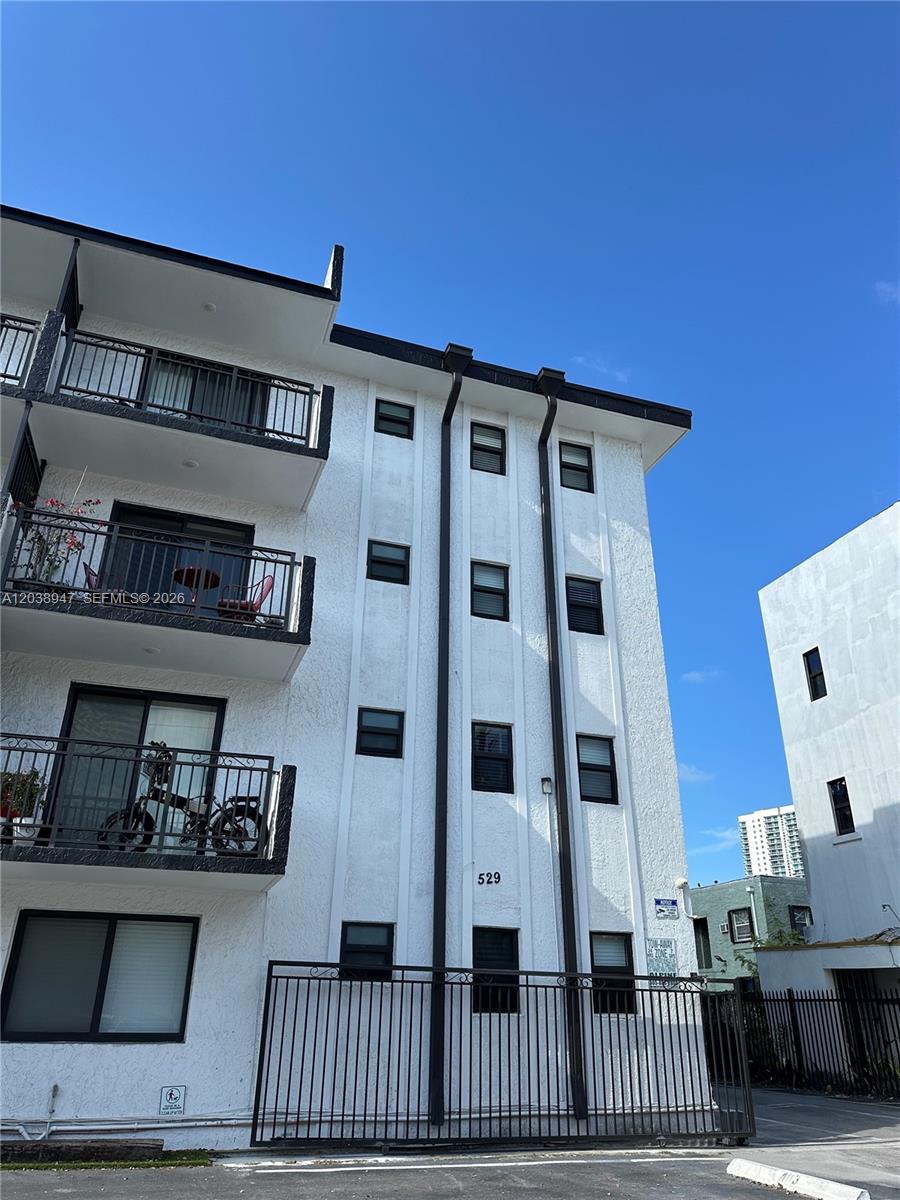 529 Southwest 4th Street, Unit 104 Miami, FL 33130 - Photo 27 of 28