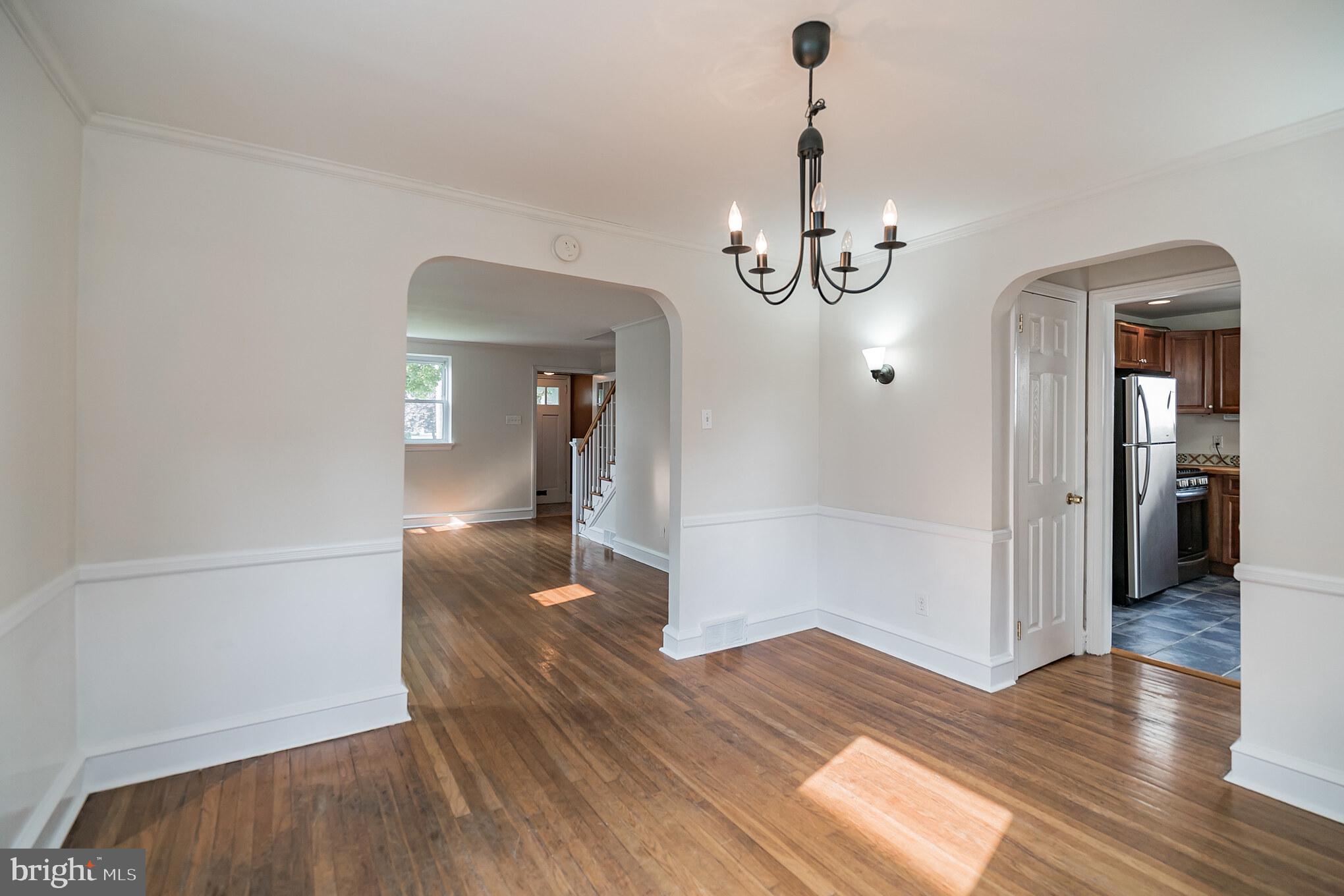 112 Crooked Billet Road Hatboro, PA 19040 - Photo 9 of 28 Dining Room