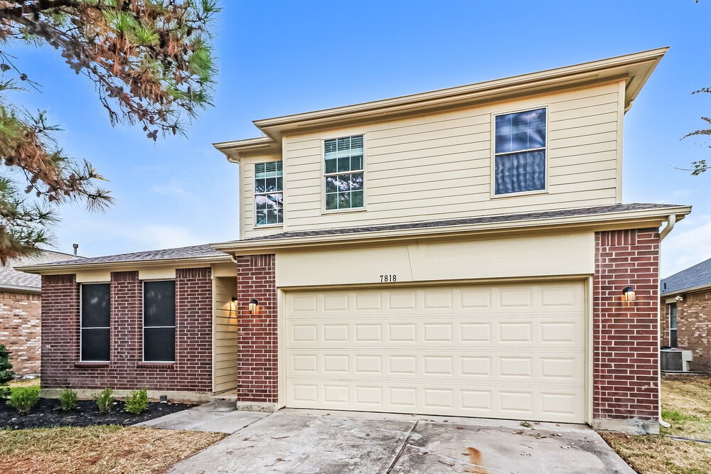 7818 Yaupon Ranch Court Cypress, TX 77433 - Photo 2 of 17