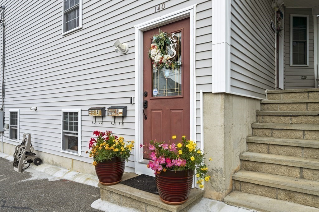 140 Grant Street Fall River, MA 02721 - Photo 4 of 42