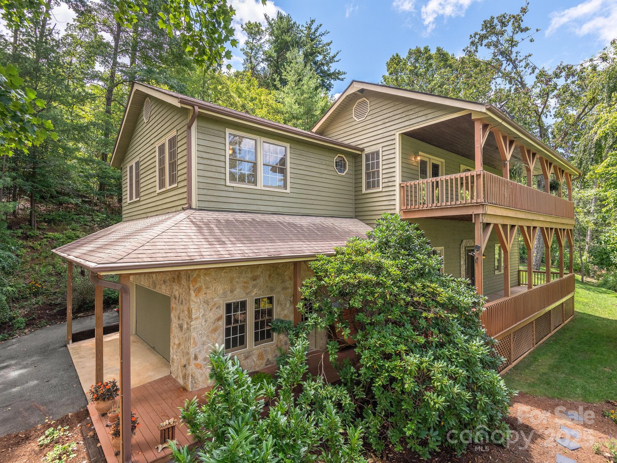 12 Sunny Ridge Drive Asheville, NC 28804 - Photo 2 of 37