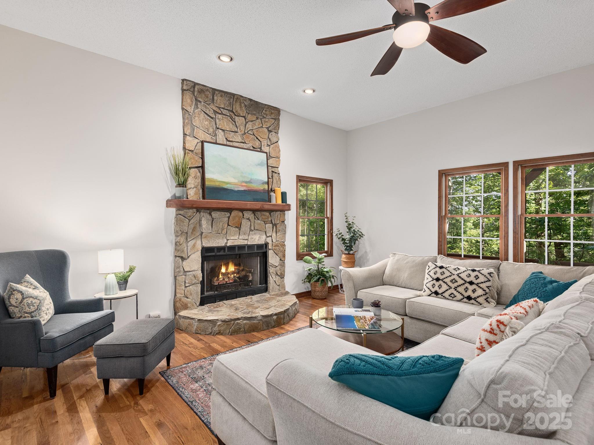 12 Sunny Ridge Drive Asheville, NC 28804 - Photo 4 of 37