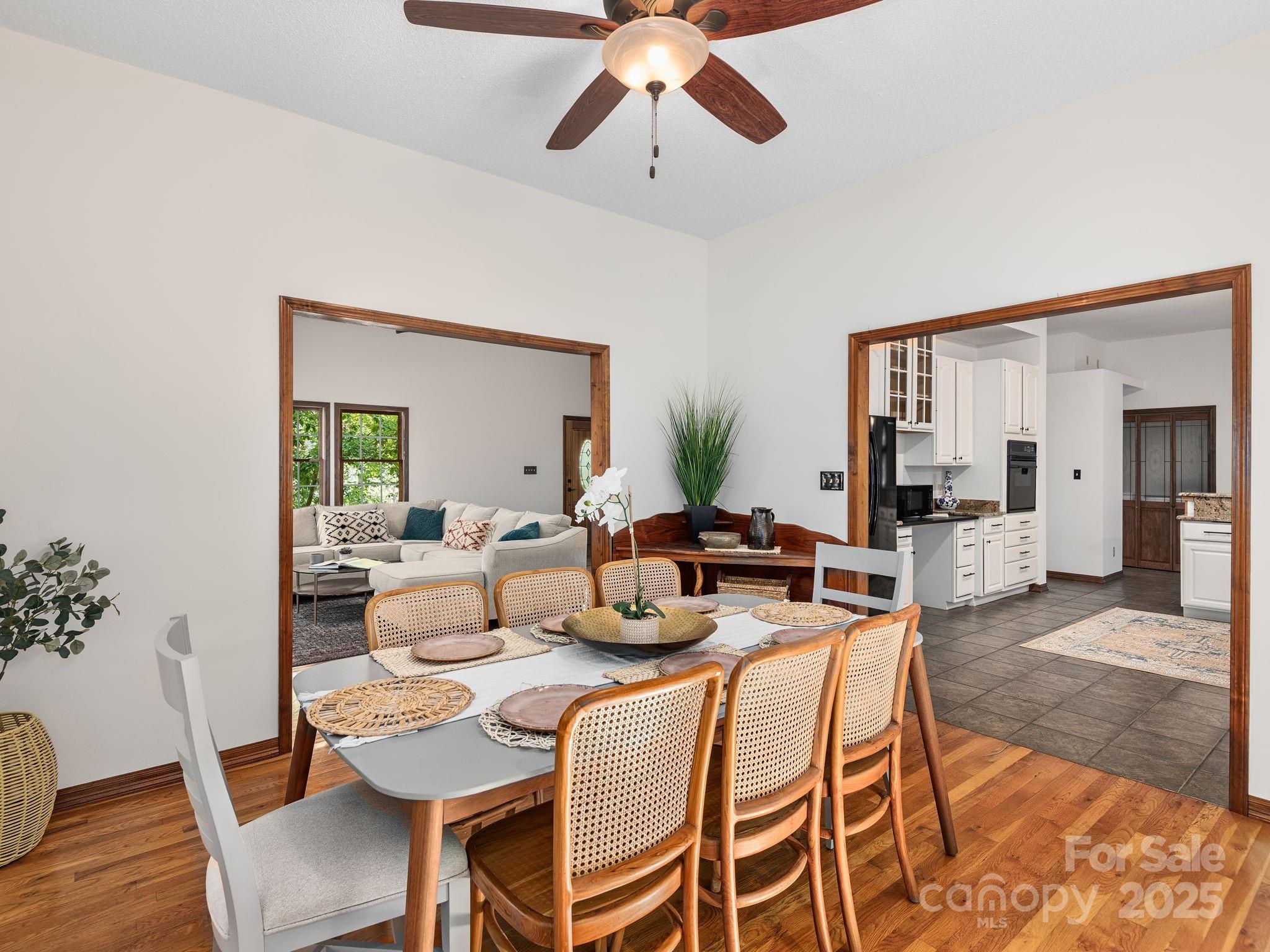 12 Sunny Ridge Drive Asheville, NC 28804 - Photo 8 of 37