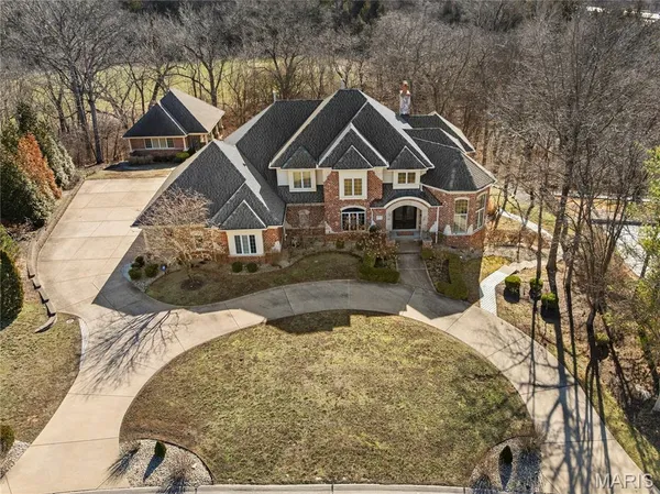 $1,949,000 | 12932 Sunset Bluff Court, St. Louis, MO 63127