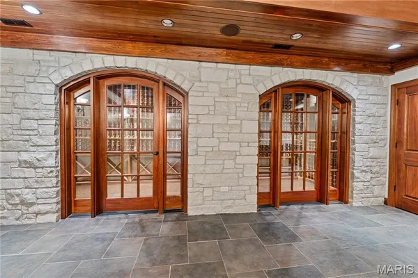 $1,949,000 | 12932 Sunset Bluff Court, St. Louis, MO 63127