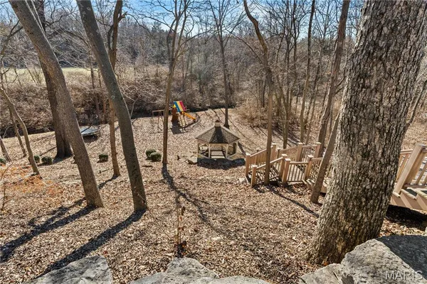 $1,949,000 | 12932 Sunset Bluff Court, St. Louis, MO 63127
