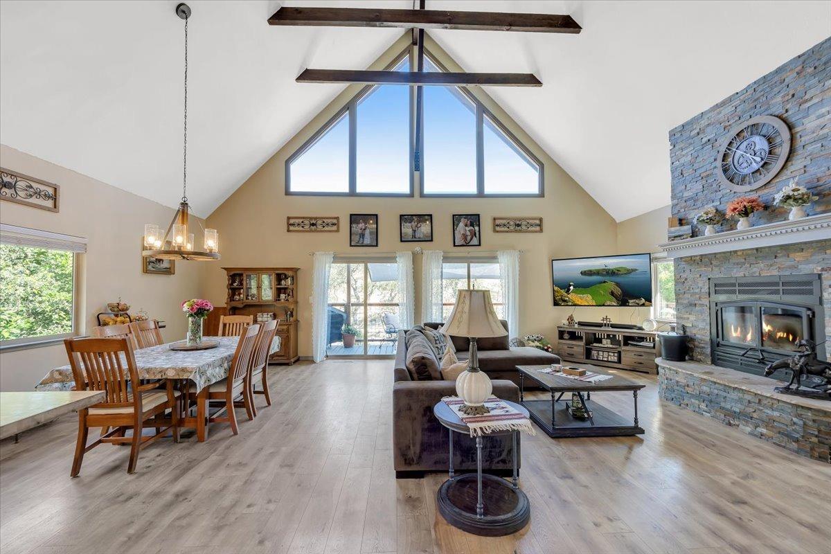 1499 Sawmill Road, Unit 594 Copperopolis, CA 95228 - Photo 39 of 98 And another... wow!