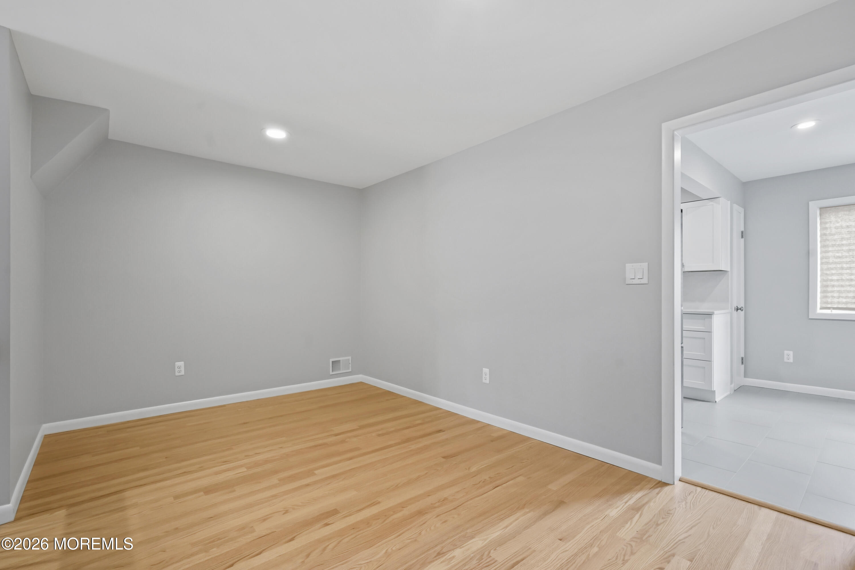 318 Middlewood Road Middletown, NJ 07748 - Photo 7 of 35 318 Middlewood Rd