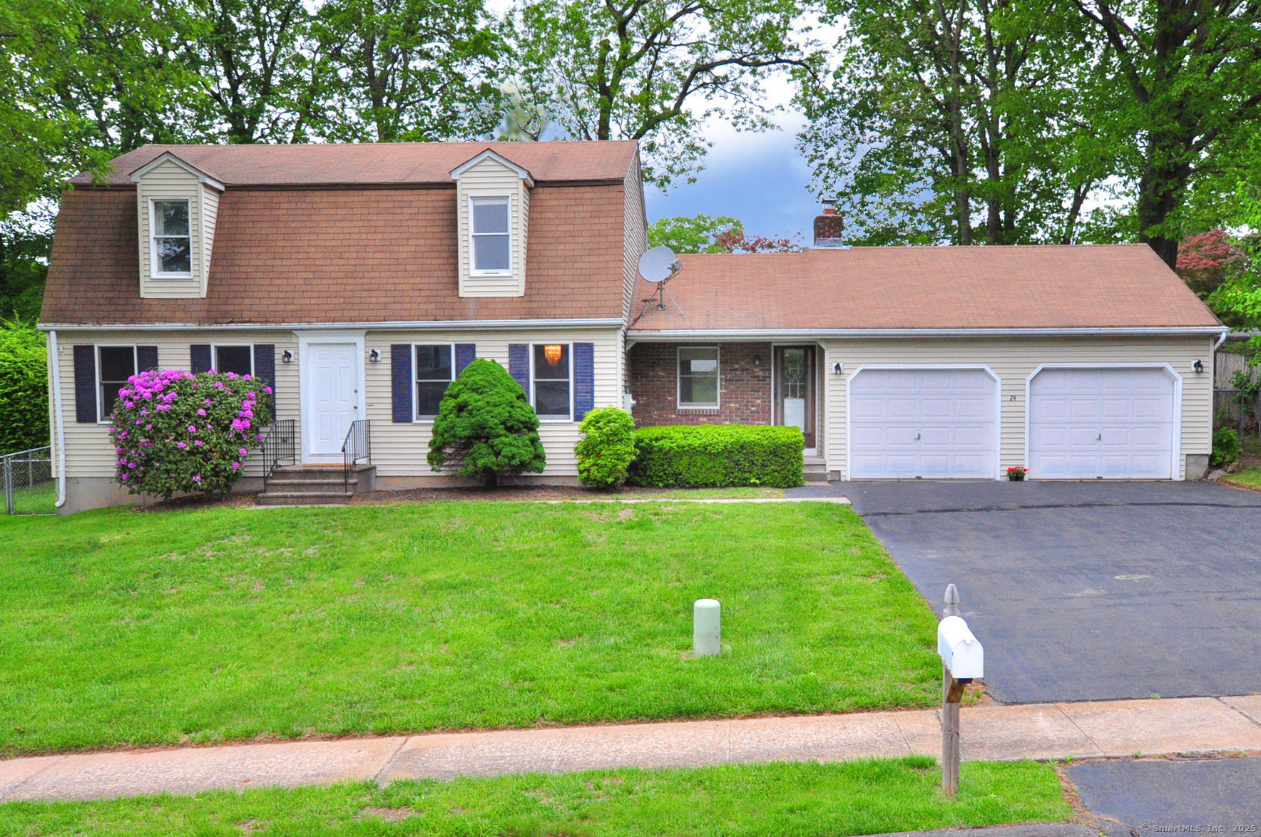24 Jennifer Road Bristol, CT 06010 - Photo 1 of 1 Gallery Image 1