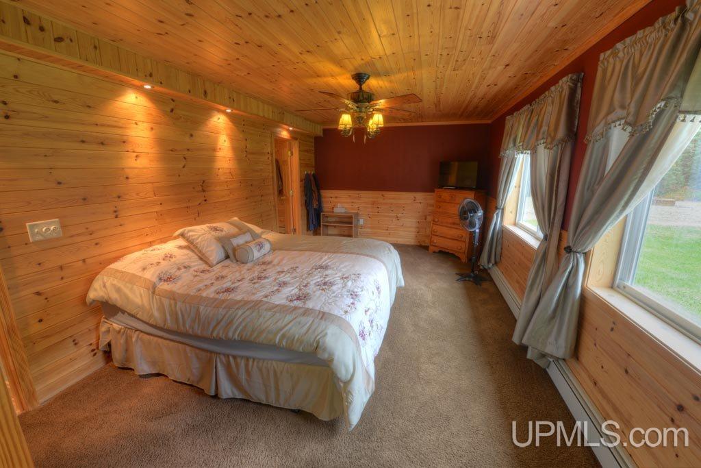 10865 North Co Road Seney, MI 49883 - Photo 17 of 22